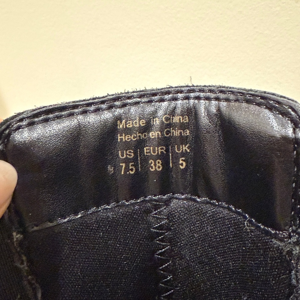 ALDO Black Boots size 7,5 - Picture 8 of 10